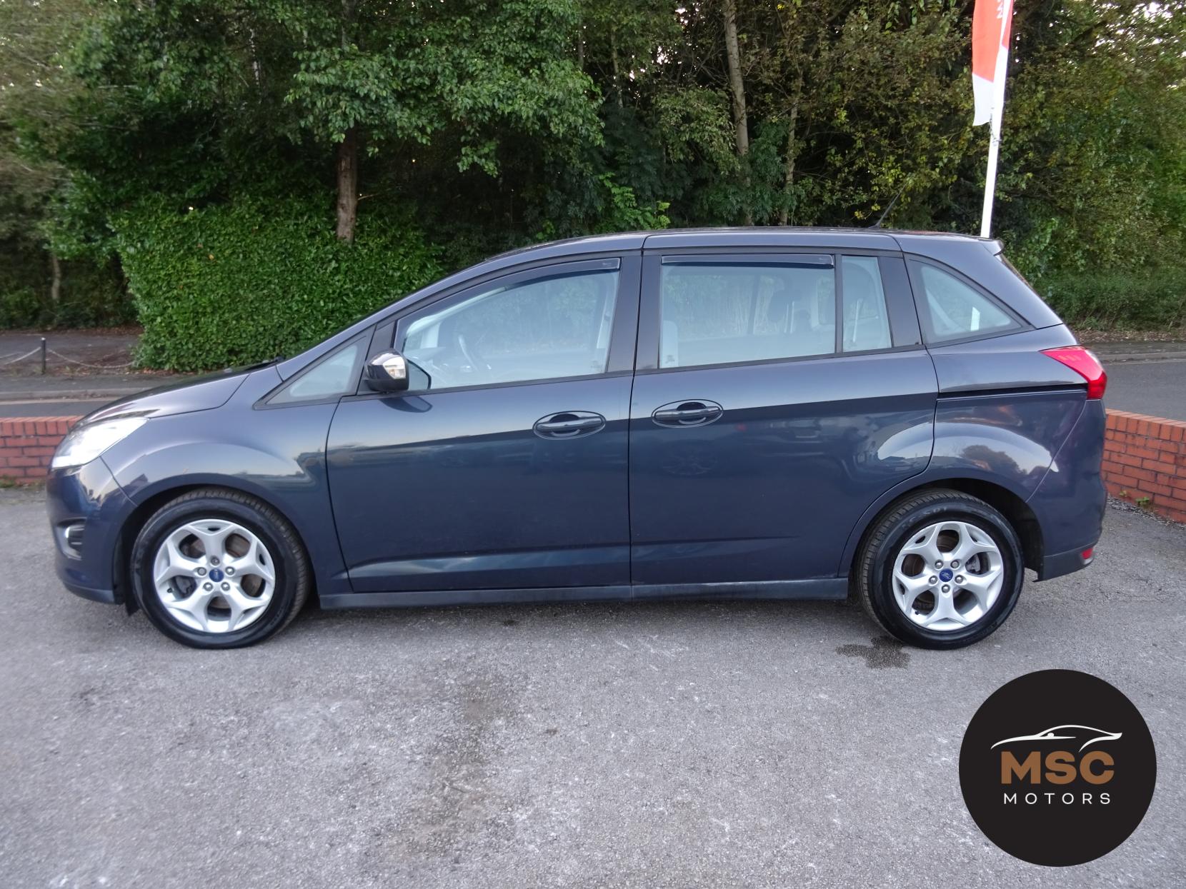 Ford Grand C-Max 2.0 TDCi Zetec MPV 5dr Diesel Powershift Euro 5 (140 ps)