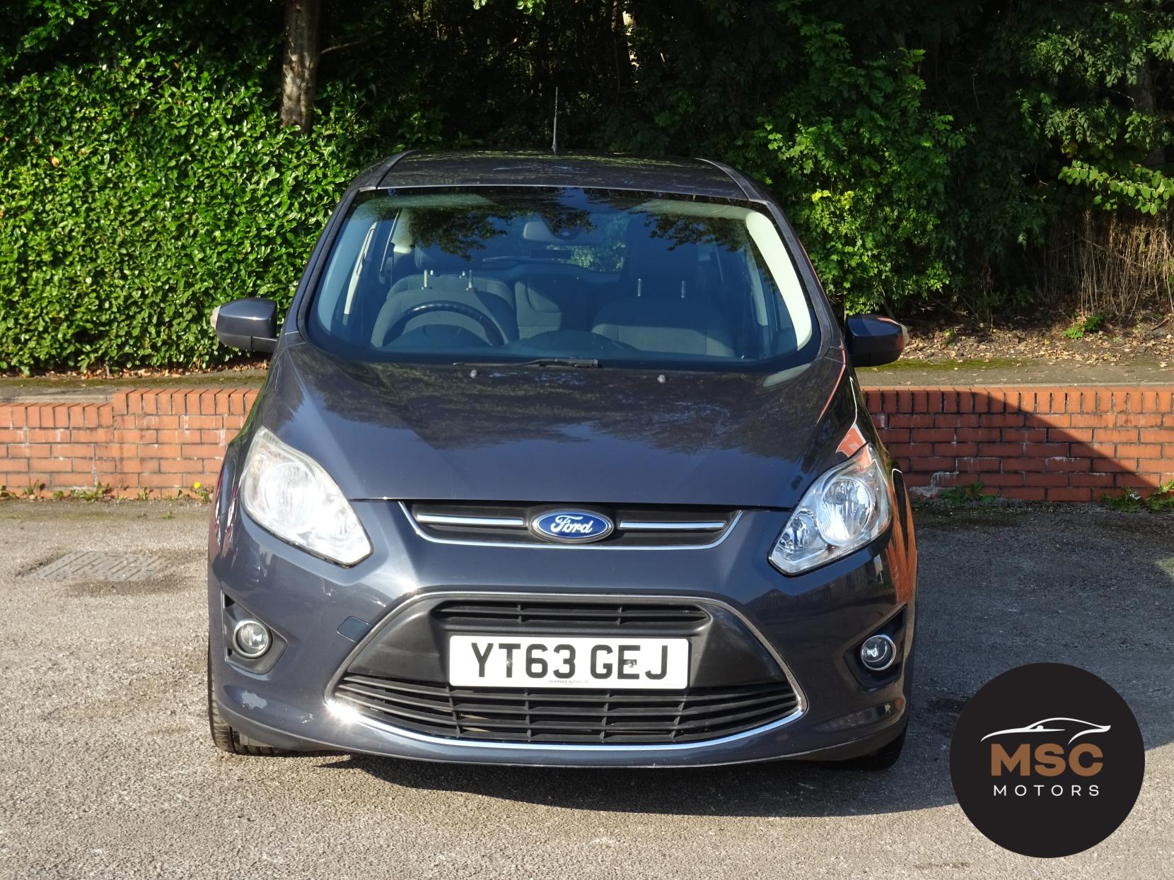 Ford Grand C-Max 2.0 TDCi Zetec MPV 5dr Diesel Powershift Euro 5 (140 ps)