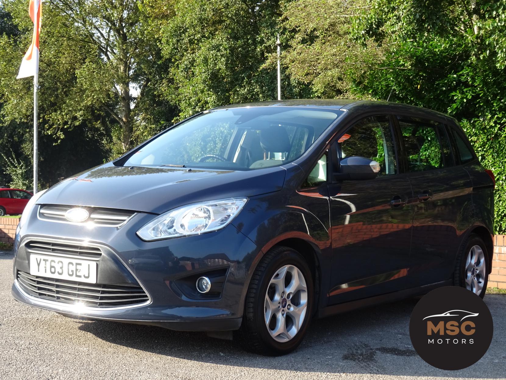 Ford Grand C-Max 2.0 TDCi Zetec MPV 5dr Diesel Powershift Euro 5 (140 ps)