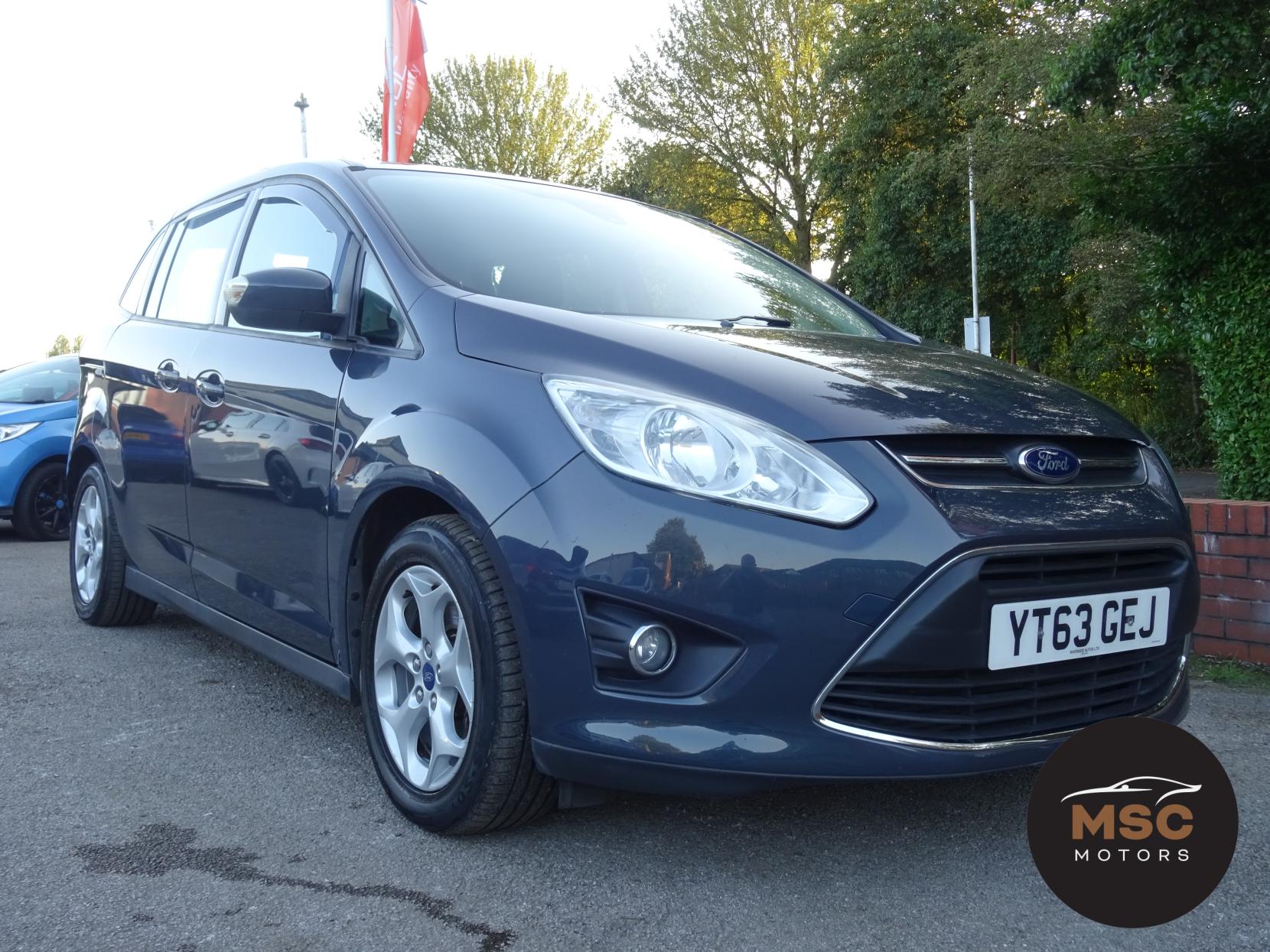 Ford Grand C-Max 2.0 TDCi Zetec MPV 5dr Diesel Powershift Euro 5 (140 ps)