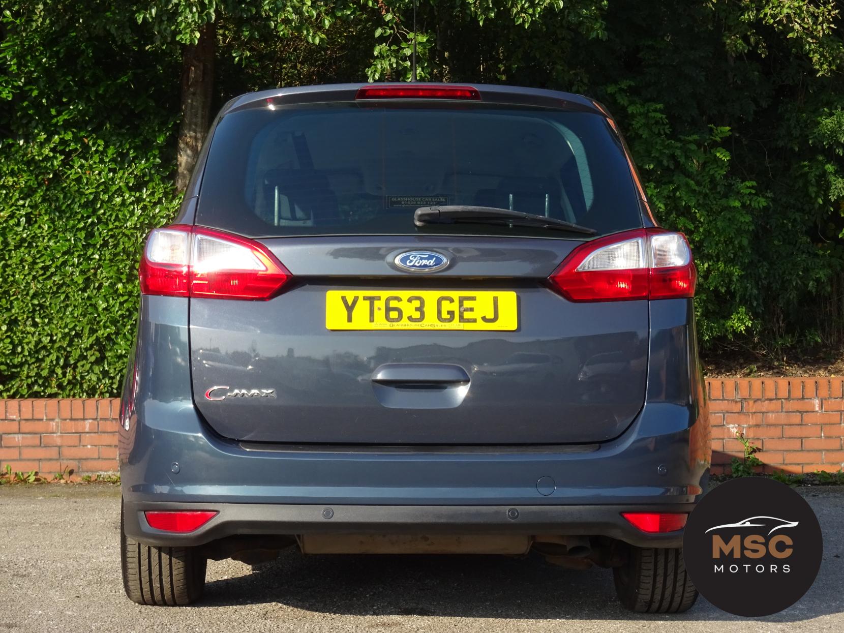 Ford Grand C-Max 2.0 TDCi Zetec MPV 5dr Diesel Powershift Euro 5 (140 ps)