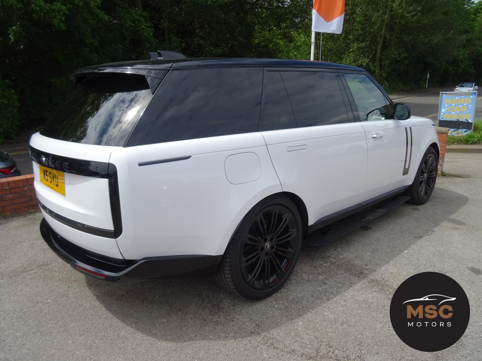 Land Rover Range Rover 3.0 D350 MHEV Autobiography SUV 5dr Diesel Auto 4WD Euro 6 (s/s) (LWB, 7Seat) (350 ps)