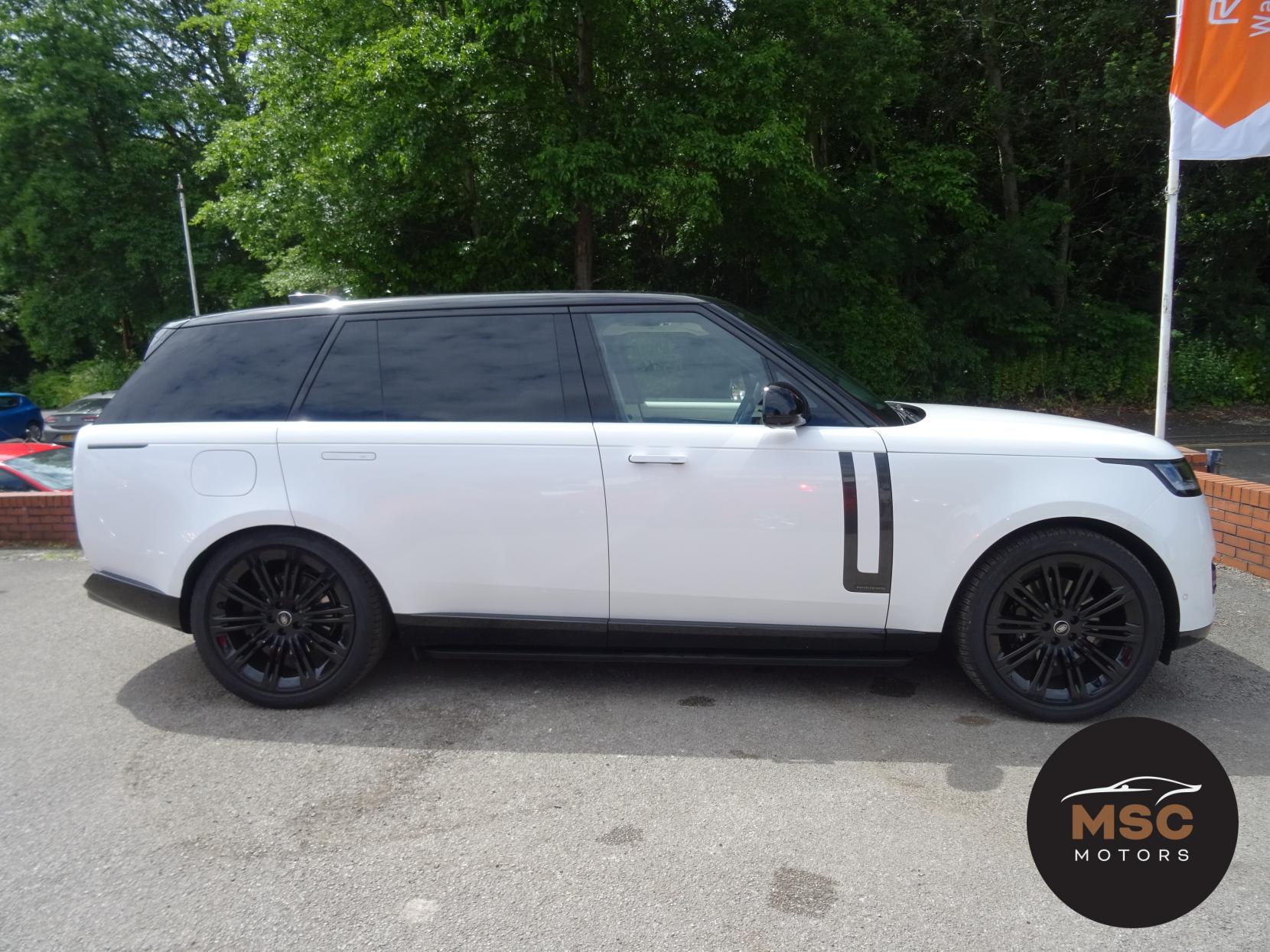 Land Rover Range Rover 3.0 D350 MHEV Autobiography SUV 5dr Diesel Auto 4WD Euro 6 (s/s) (LWB, 7Seat) (350 ps)