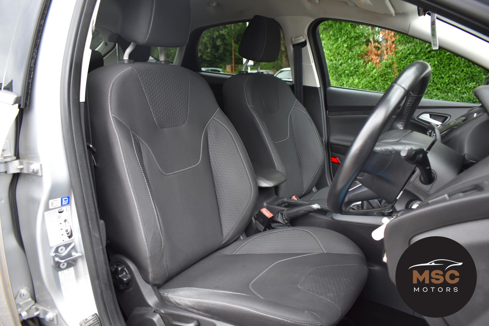 Ford Focus 1.0T EcoBoost Zetec Hatchback 5dr Petrol Manual Euro 6 (s/s) (125 ps)
