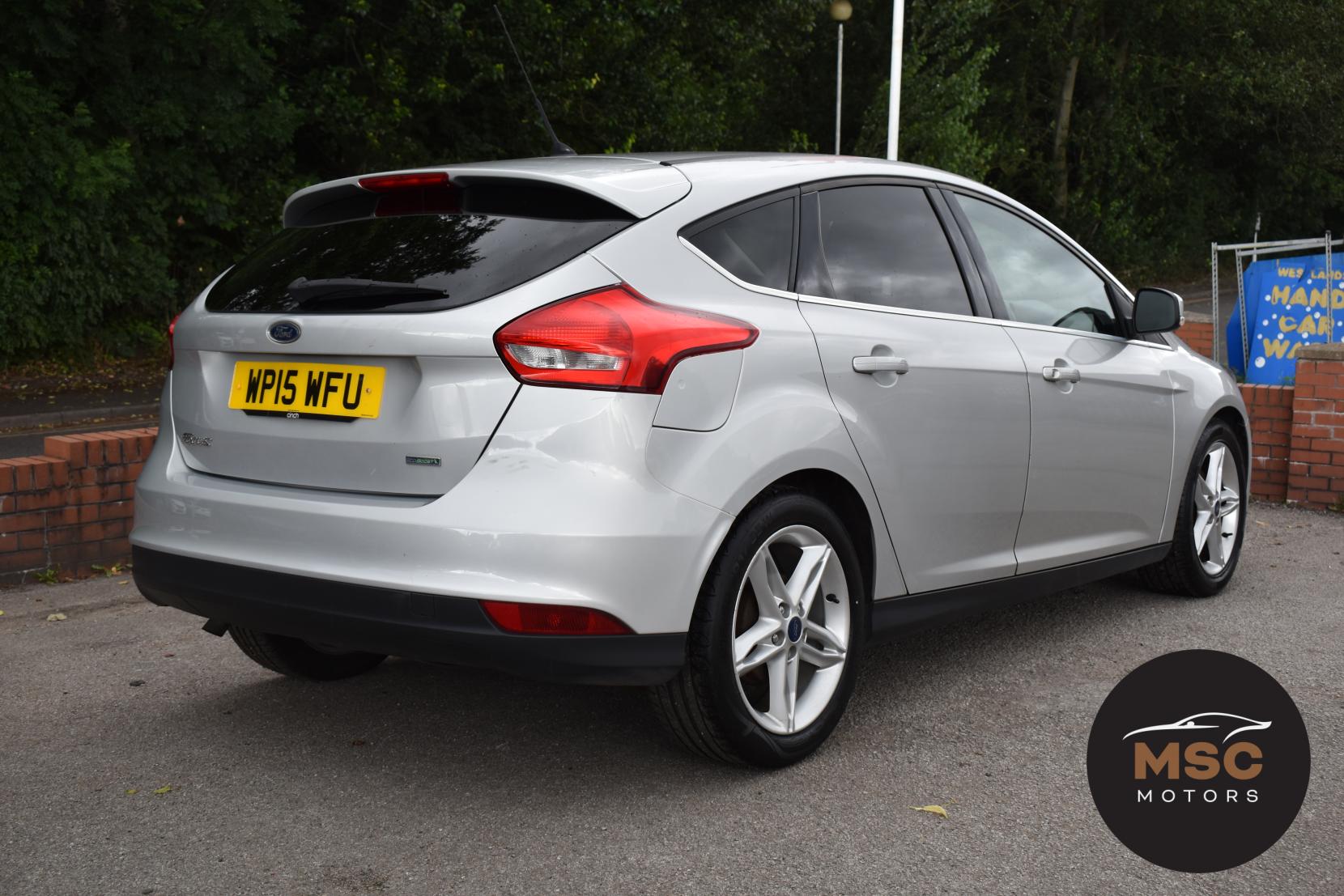 Ford Focus 1.0T EcoBoost Zetec Hatchback 5dr Petrol Manual Euro 6 (s/s) (125 ps)
