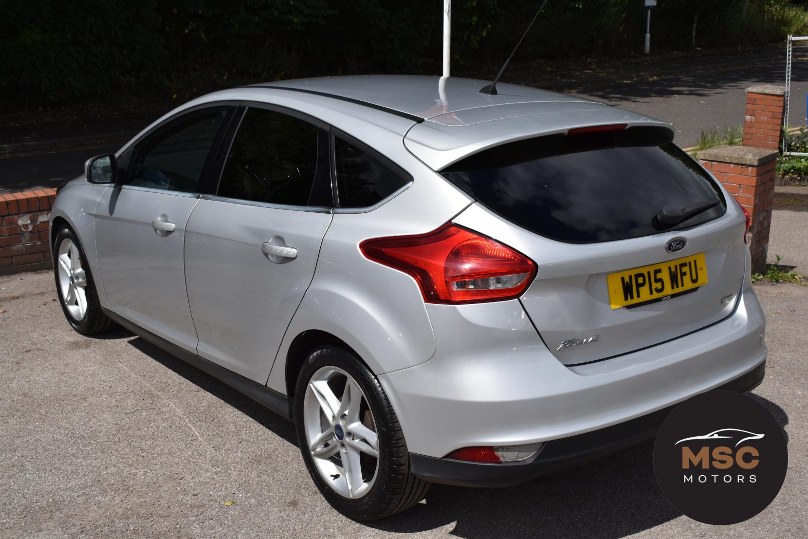 Ford Focus 1.0T EcoBoost Zetec Hatchback 5dr Petrol Manual Euro 6 (s/s) (125 ps)