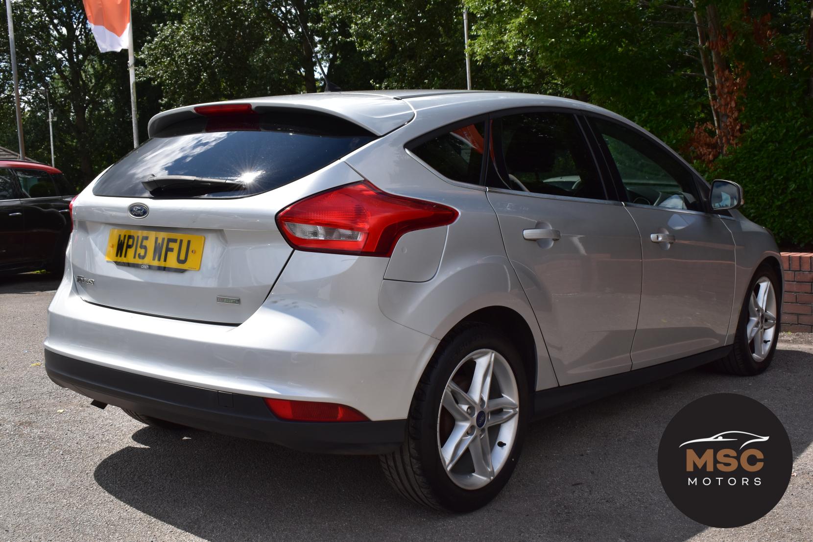 Ford Focus 1.0T EcoBoost Zetec Hatchback 5dr Petrol Manual Euro 6 (s/s) (125 ps)
